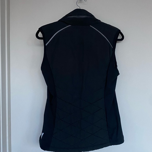 Women’s Zella black vest, zip up + hood, size medium + black. great condition. - Picture 3 of 6